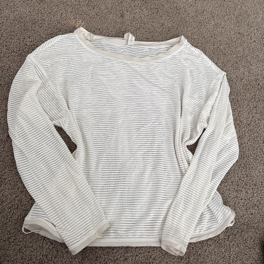 Lulu lemon white full sleeved workout top